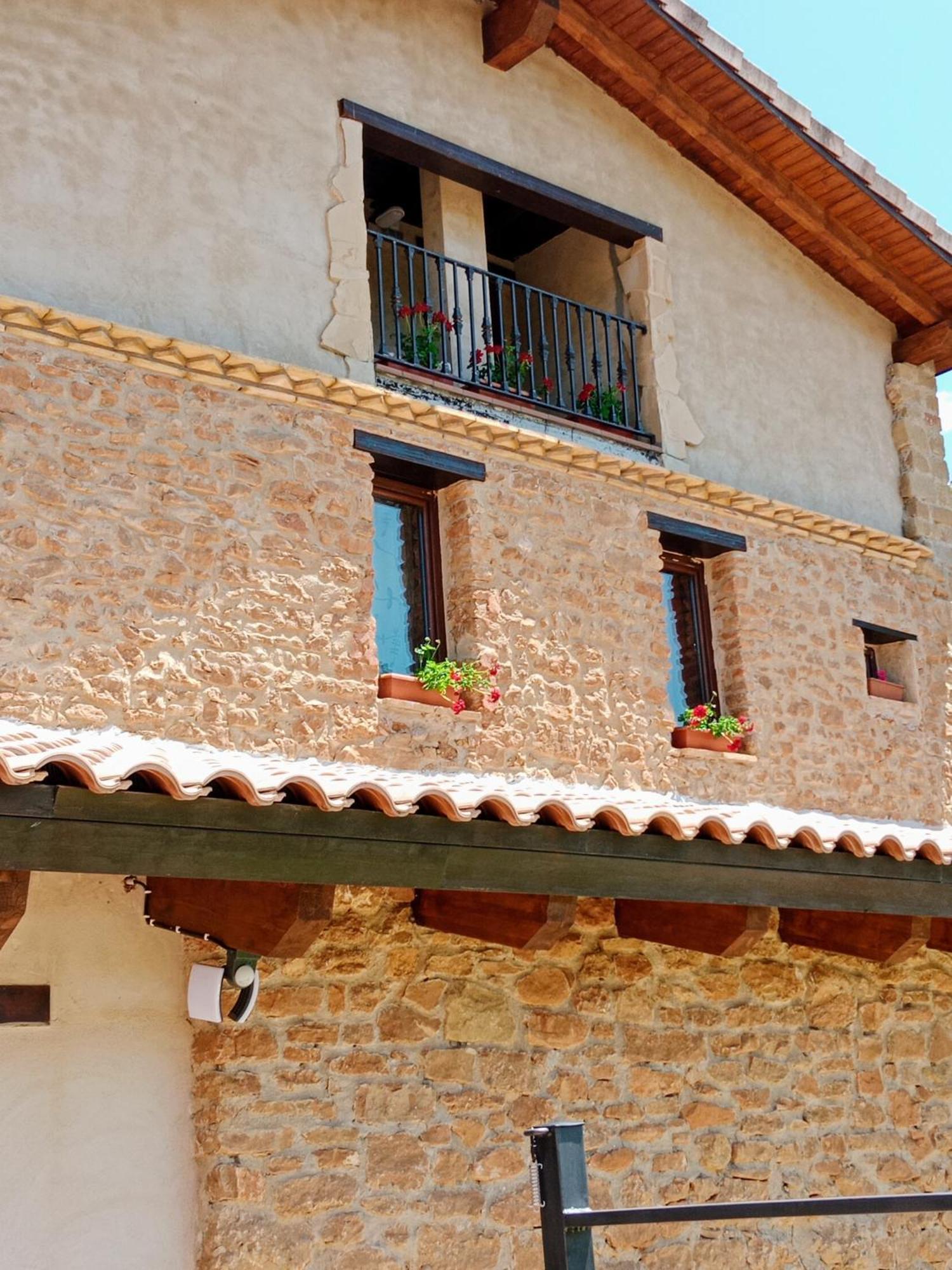 Casa Jeronimo Villa Loporzano Luaran gambar